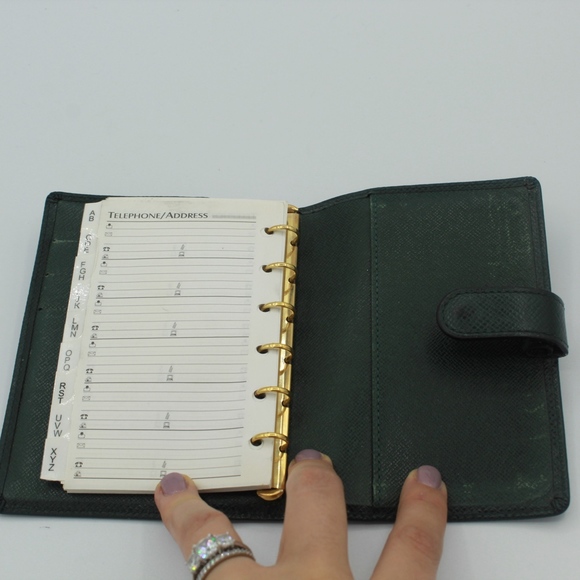 More photos of LV Taiga Leather PM Agenda - Picture 3 of 6